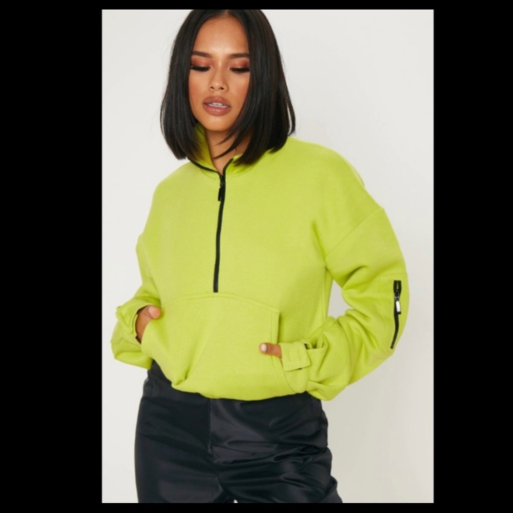 SOLD Green cropped hoodie